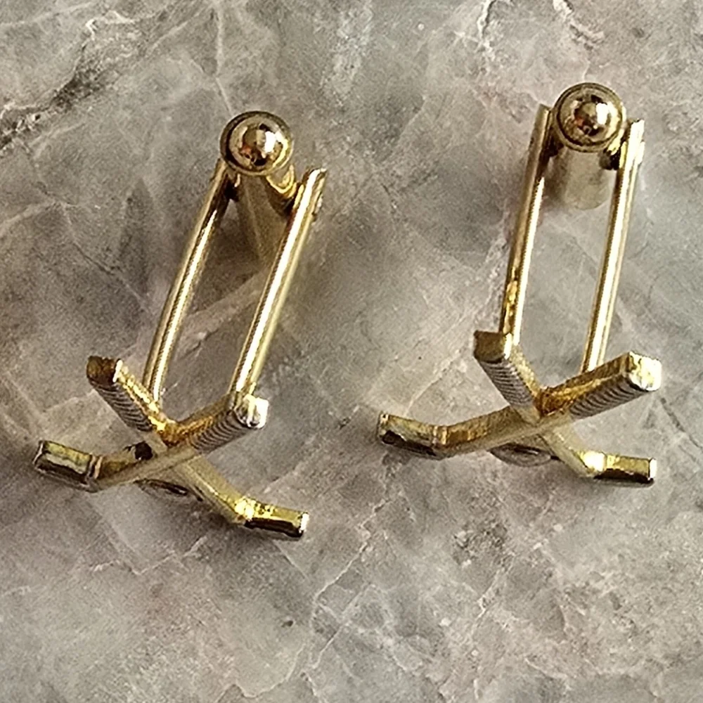 Vintage golfing club‎ themed cufflinks gold tone men accessories